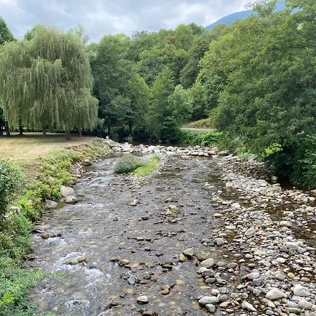 Maison De Village Au Pied Des Pyrénées Hébergement de vacances